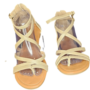 Luffymomo Gladiator Flat Sandals Women's Size 8✨️NWT ✨️